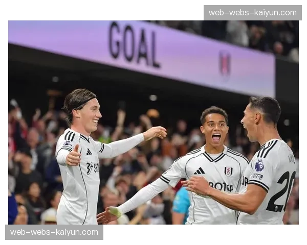 富勒姆3-1逆转布伦特福德，伊沃比、哈里-威尔逊和平诺克建功